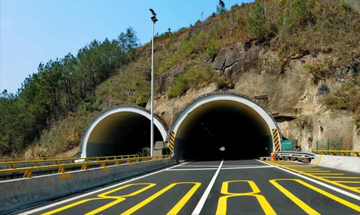 HIGH SPEED ROAD TUNNEL MONITORING SYSTEM